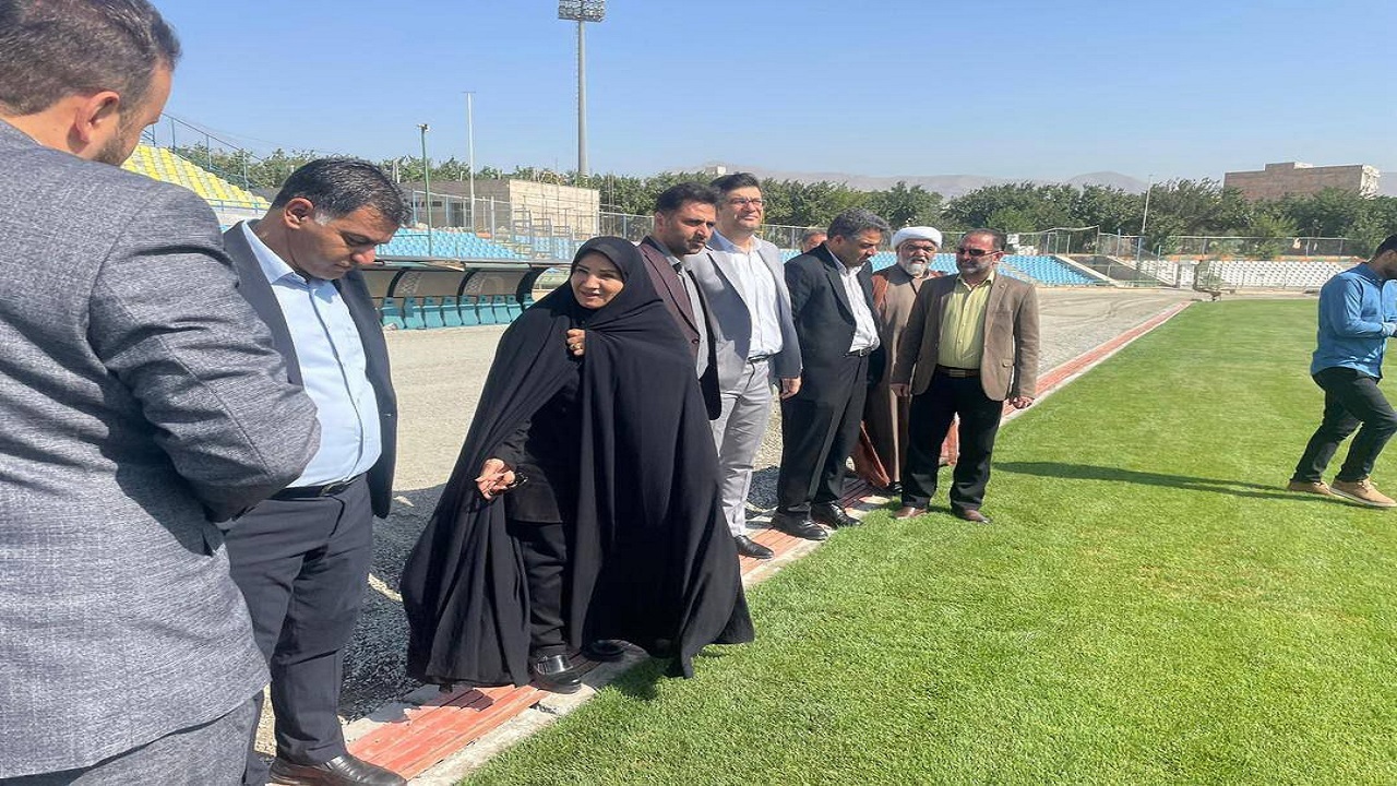 بازدید مدیرعامل باشگاه استقلال از ورزشگاه شهر قدس