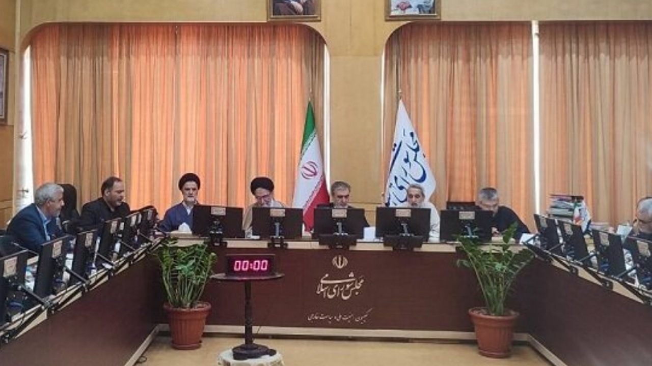 خطیب: باید اتباع خارجی ساماندهی شوند