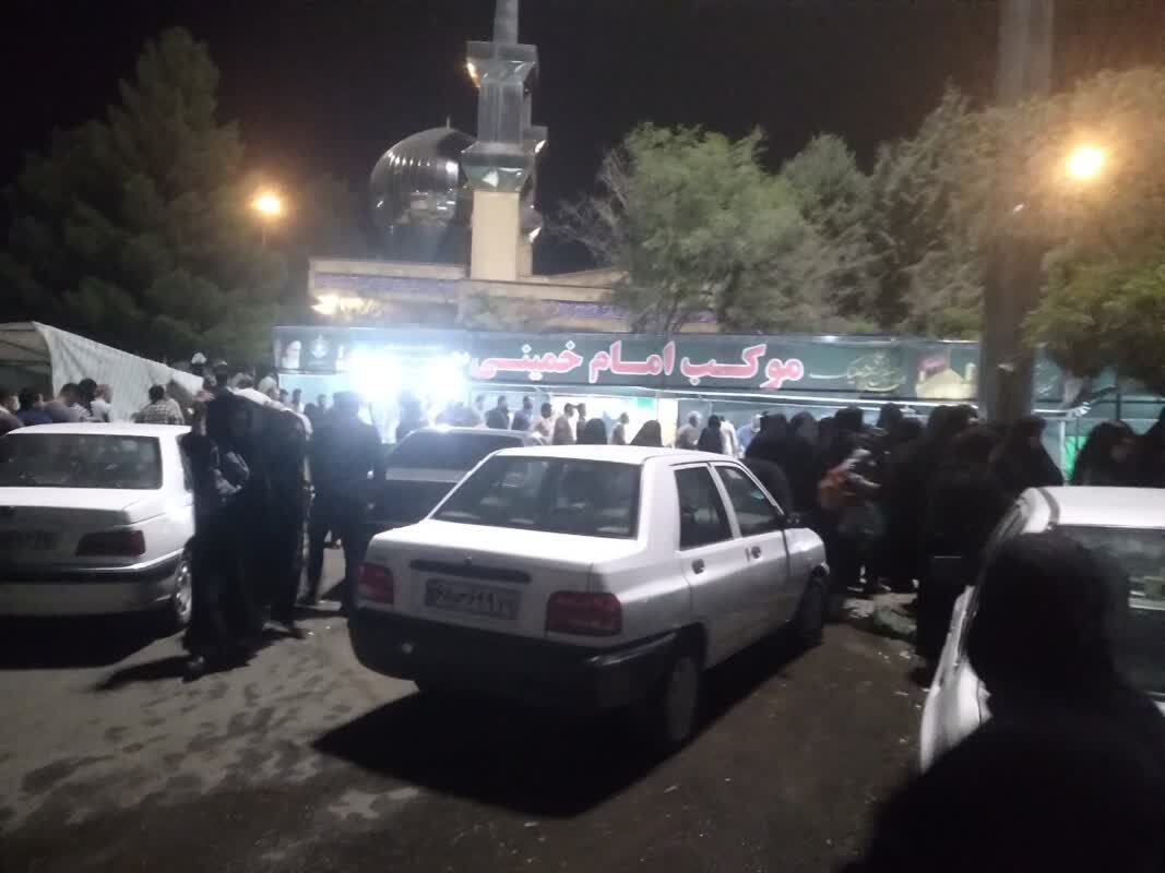 مراسم توزیع شام در نهاوند