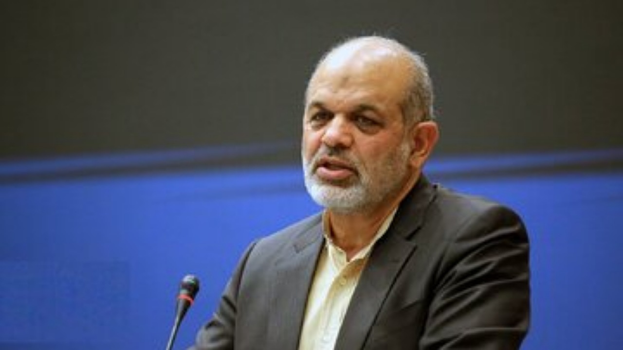 وزیر کشور: پذیرایی از زائران در مناطق مرزی شیعه و سنی نمی‌شناسد
