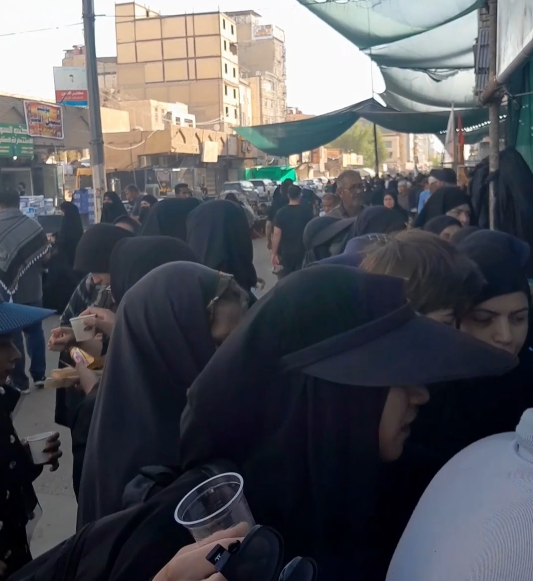 پذیرایی از زائران کربلا در بندرعباس + فیلم