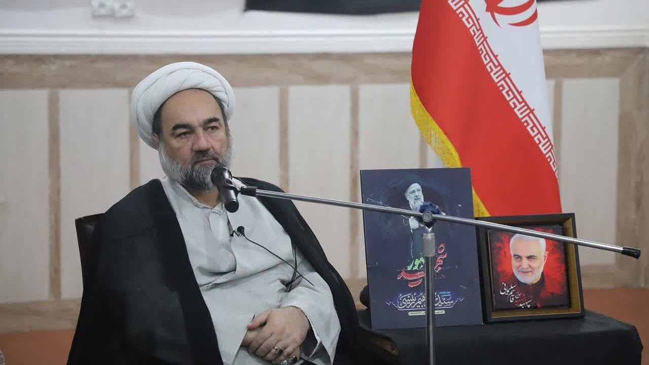 فعالیت فرهنگی زیربنایی باید اولویت دانشگاه آزاد اسلامی باشد