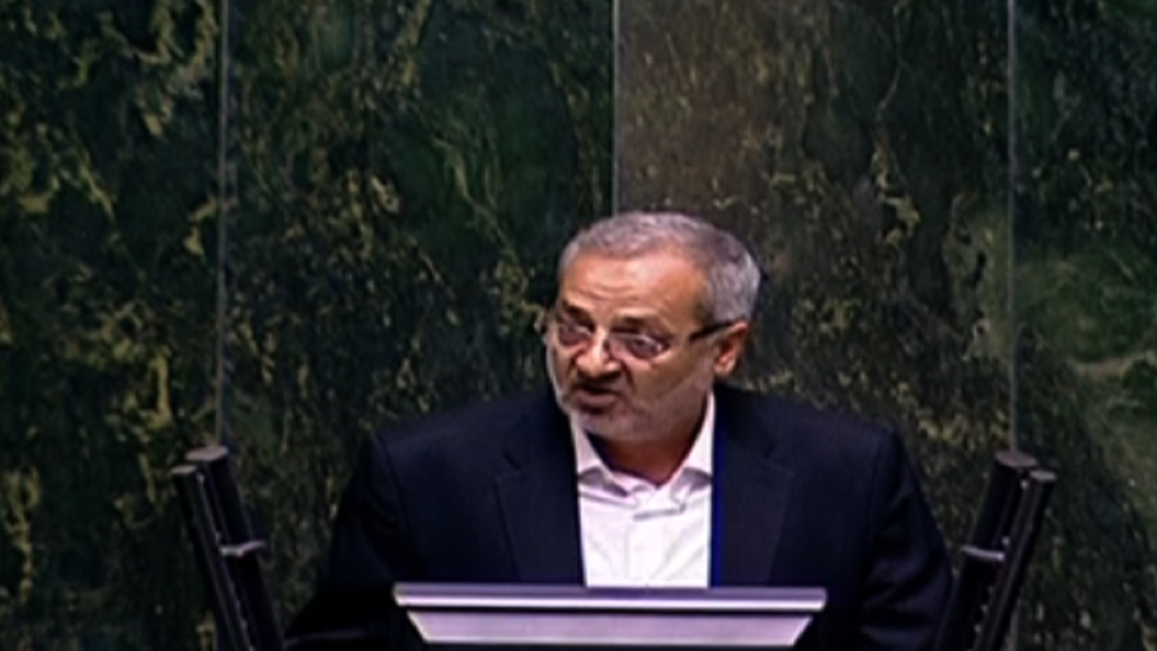 باید نسبت به تربیت فرزندان این مرز و بوم پاسخگو باشیم/ حل مشکلات آموزش و پرورش نیازمند همدلی است