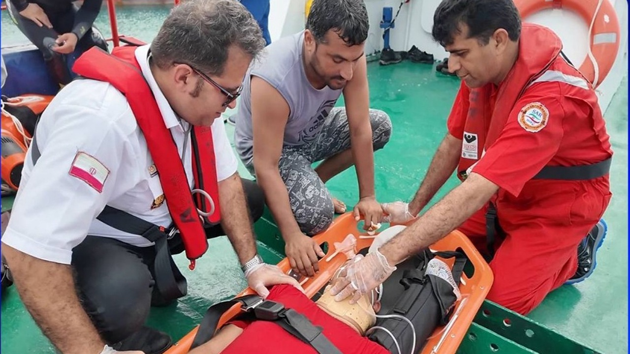 مانور جستجو و نجات دریایی در بندر چابهار برگزار شد