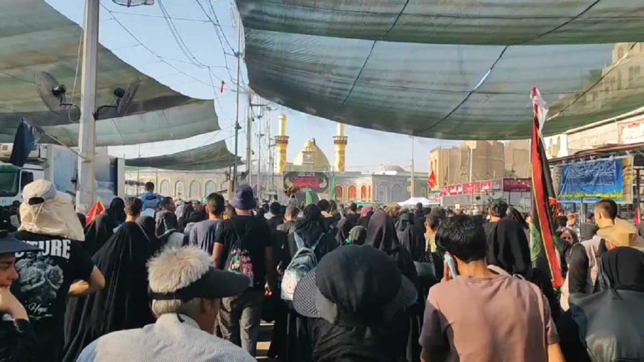 فیلمی از لحظه ورود زائران اربعین با پای پیاده به کربلای معلی
