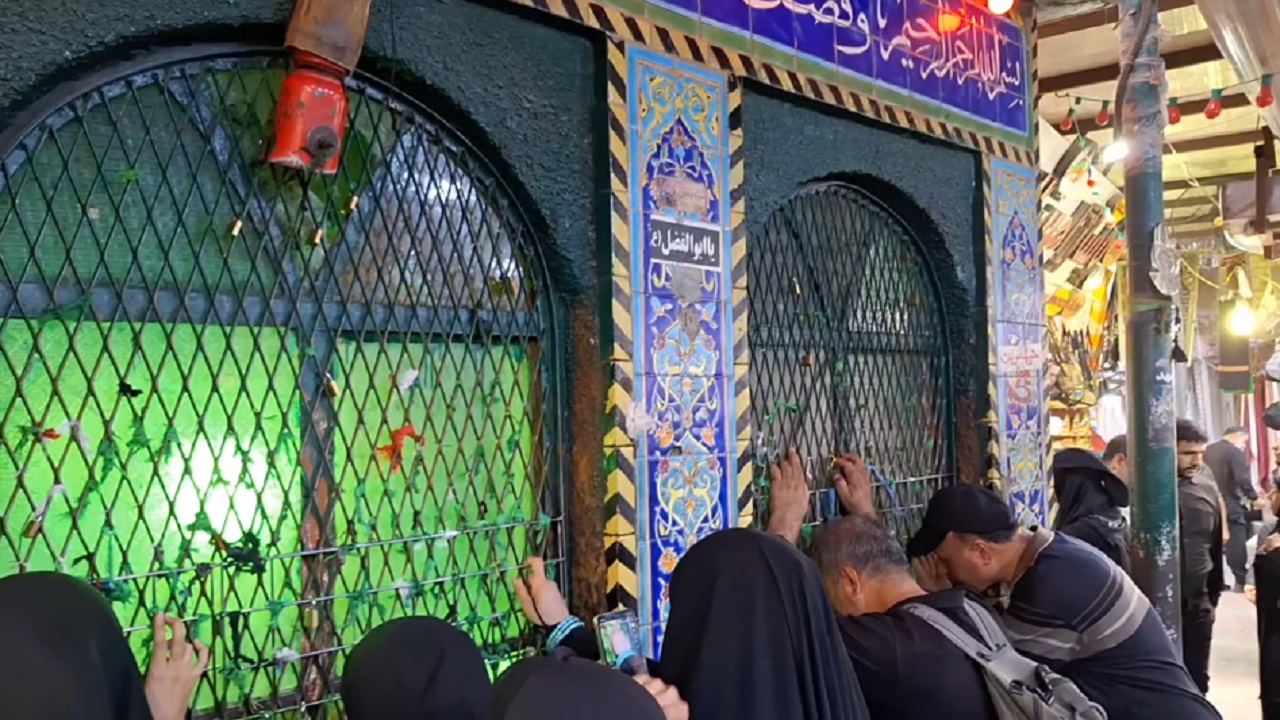 حال و هوای زائران اربعین حسینی در مقام کف العباس + فیلم