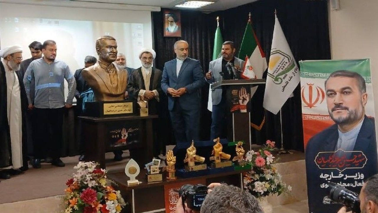 شهید امیرعبداللهیان در دفاع از مقاومت دچار لکنت زبان نمی‌شد