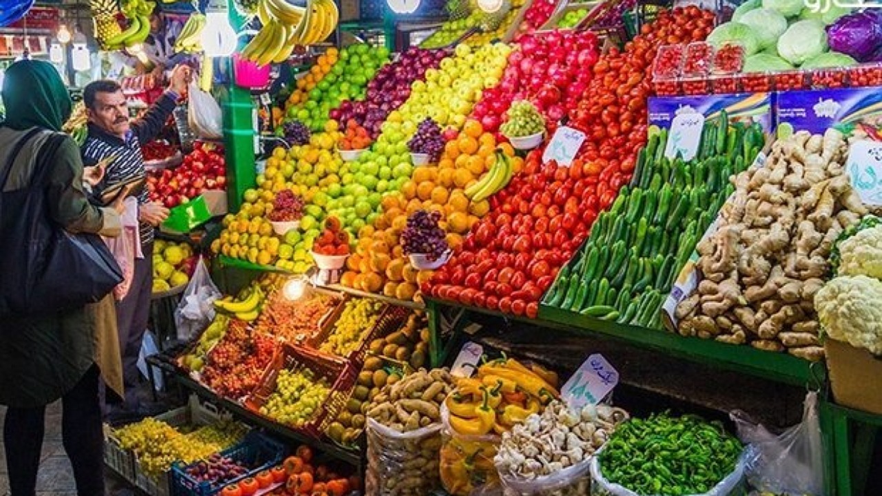 پرونده تخلف برای هفت واحد خبازی و میوه فروشی در دلگان تشکیل شد
