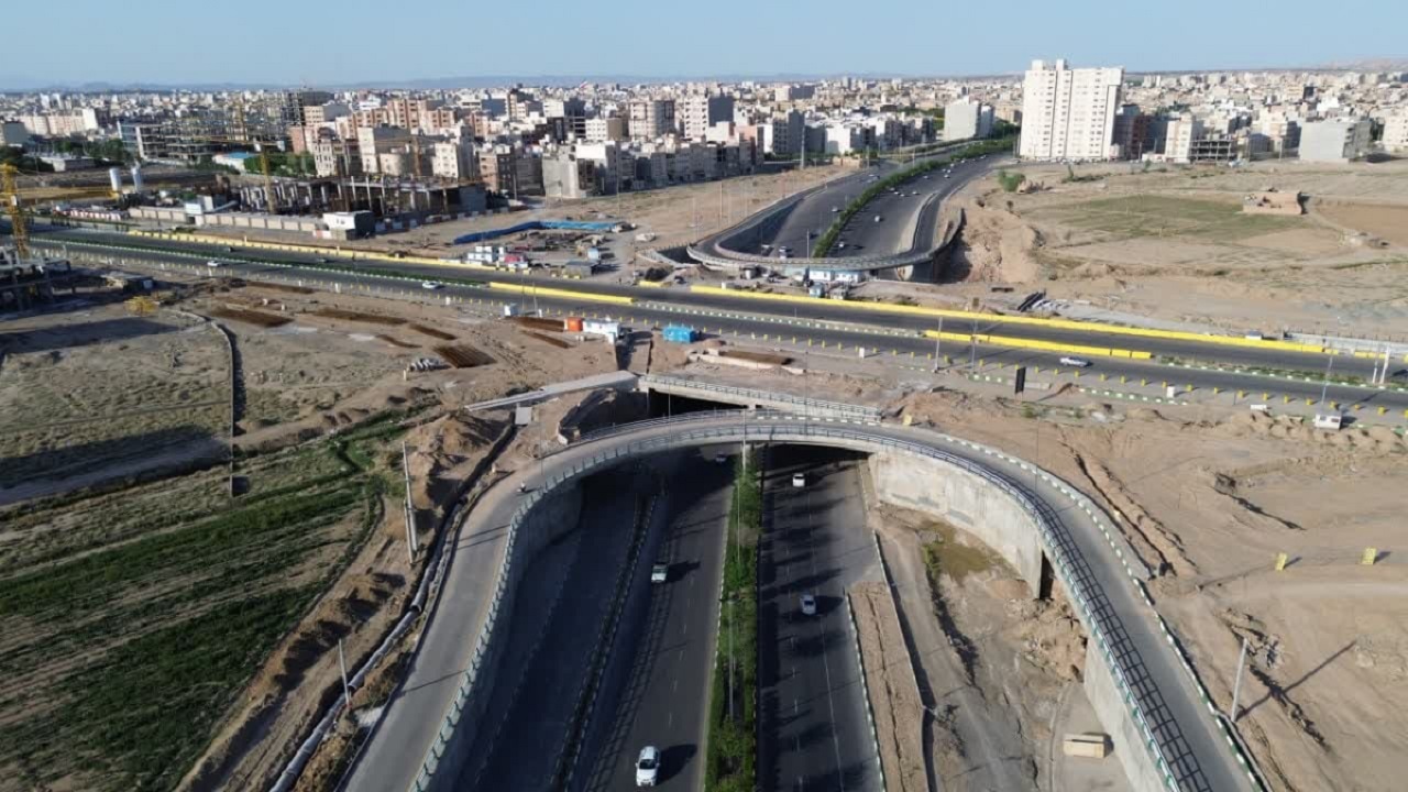 اتمام پروژه مسیر‌های دسترسی تقاطع حکیم در قم تا پایان امسال