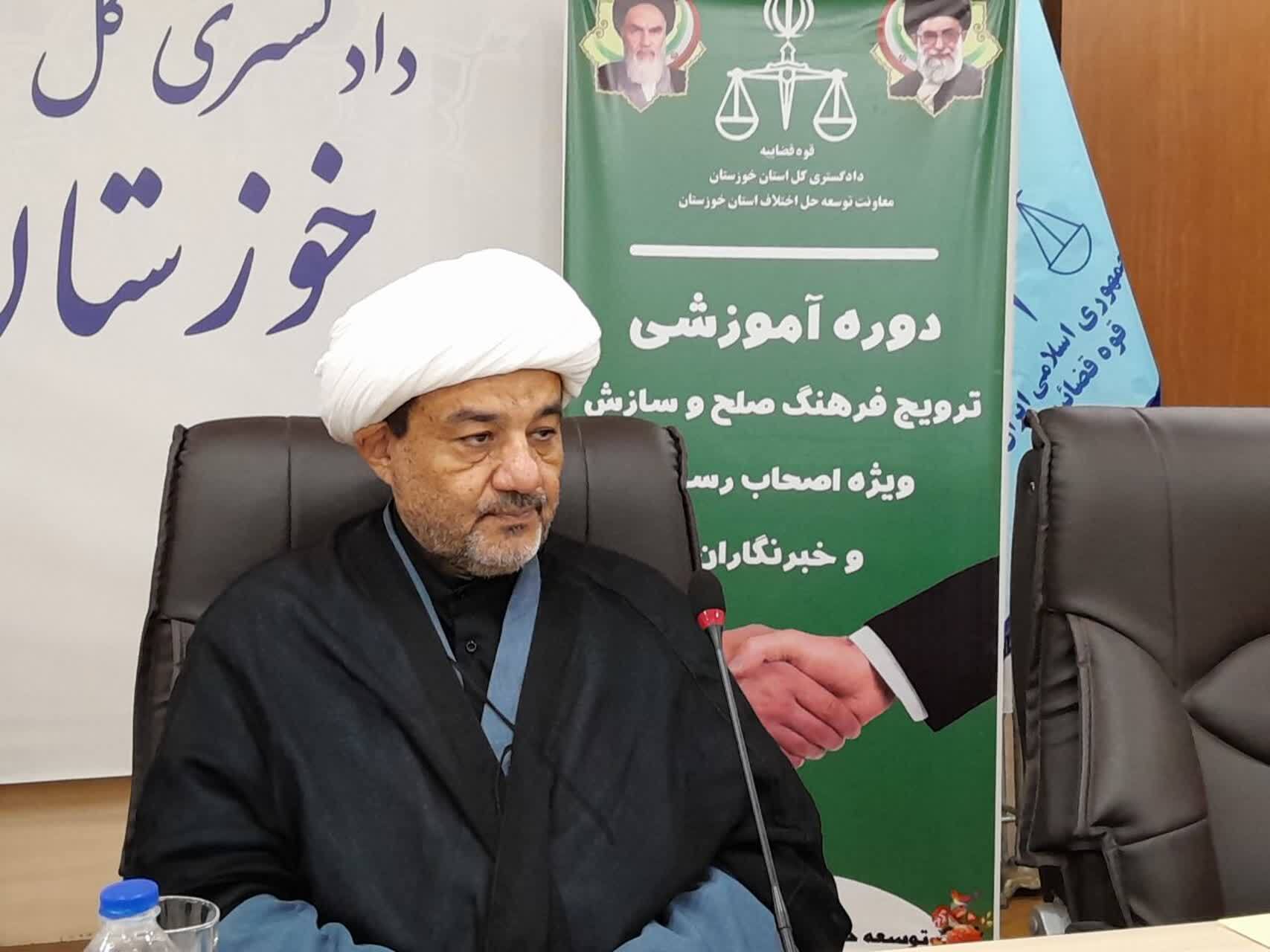 از ظرفیت اصحاب رسانه باید برای ترویج فرهنگ صلح و سازش در جامعه بهره برد