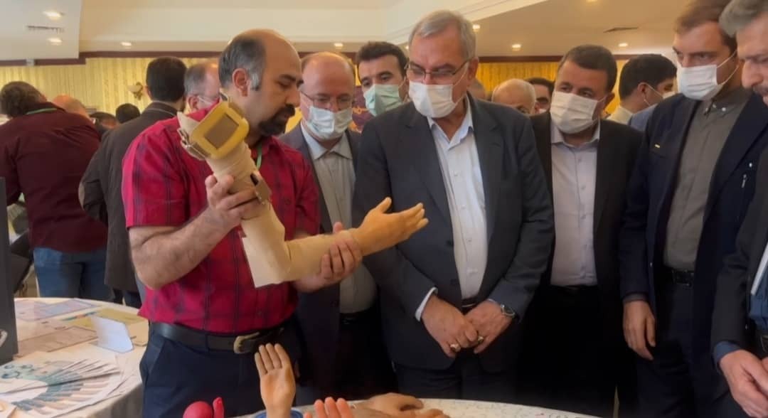 بازدید مسئولان از دانش بنیان