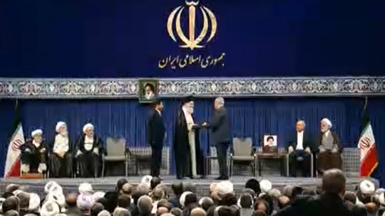 رهبر انقلاب، مسعود پزشکیان را به‌عنوان ریاست‌جمهوری اسلامی ایران منصوب کردند