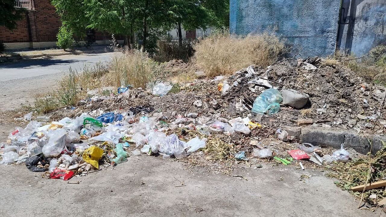 معضل جمع‌آوری زباله‌های زاهدان با ورود دادستانی حل شد