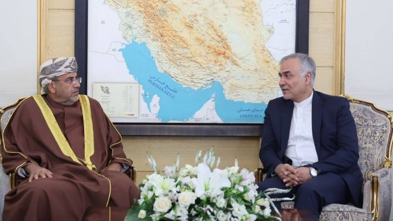 فرستاده ویژه پادشاه عمان وارد تهران شد
