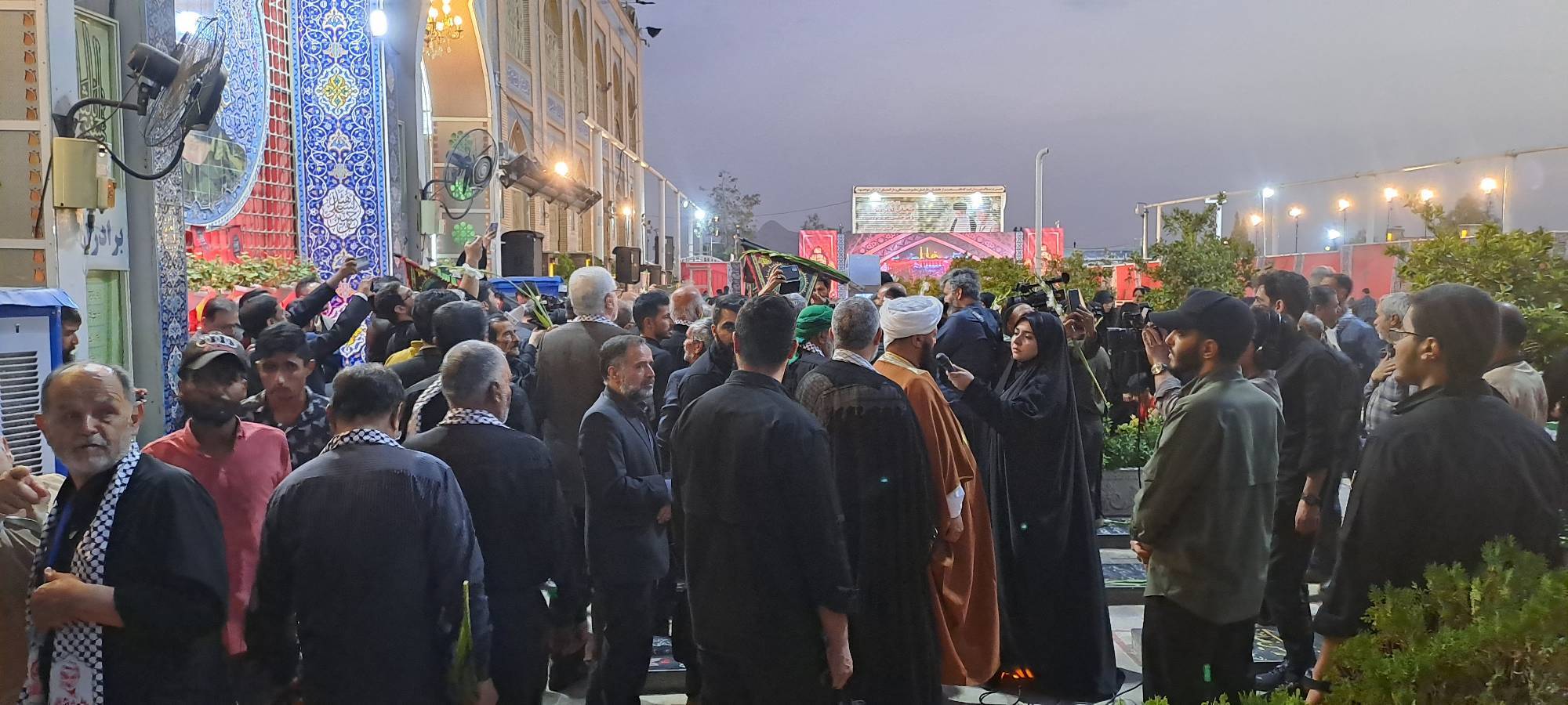 حال و هوای افتتاحیه اجلاسیه پیرغلامان حسینی در گلزار شهدای کرمان + تصاویر