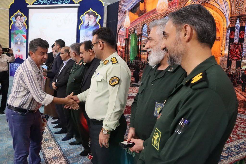 مراسم تجلیل از آزادگان