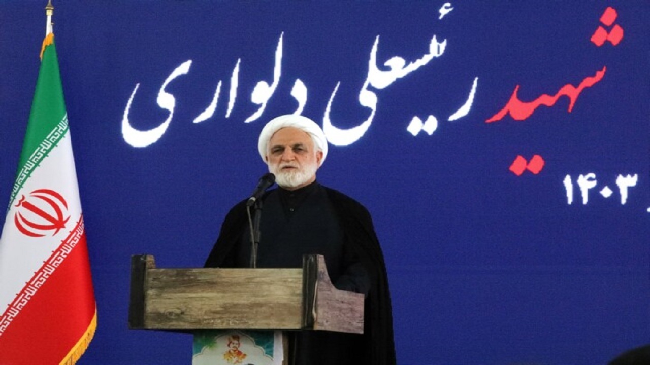 رفع مشکلات کشور را با اتحاد و همدلی دنبال می‌کنیم