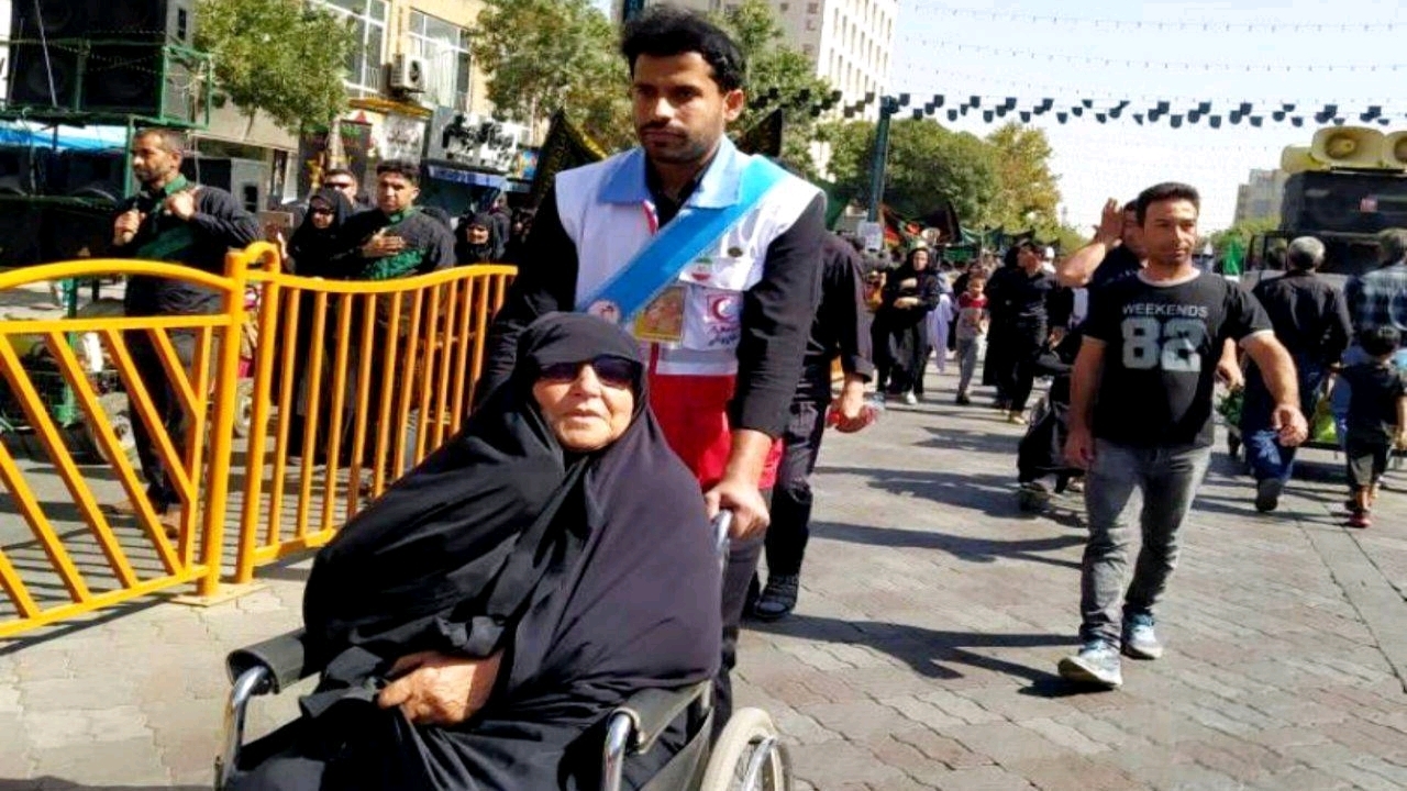 اعزام ۸۰ عضو جوان هلال احمر گلستان به طرح «قدم به قدم تا مسیر بهشت»