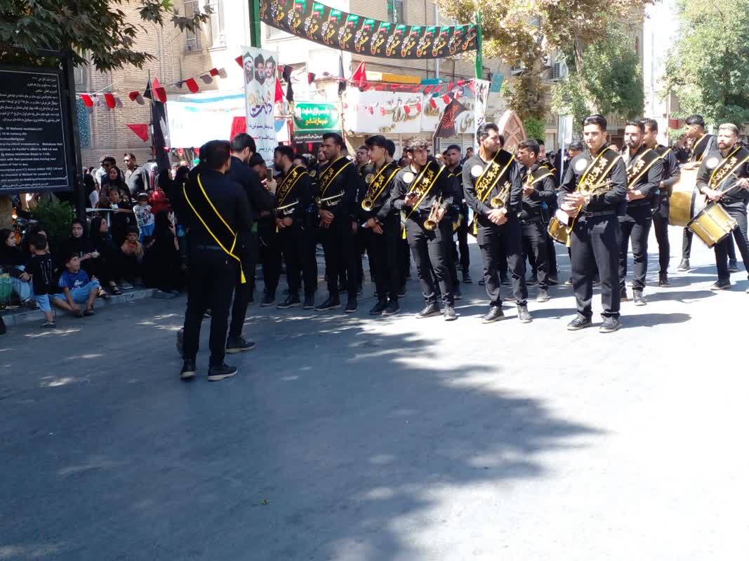 راه اندازی دسته های عزاداری و سینه زنی