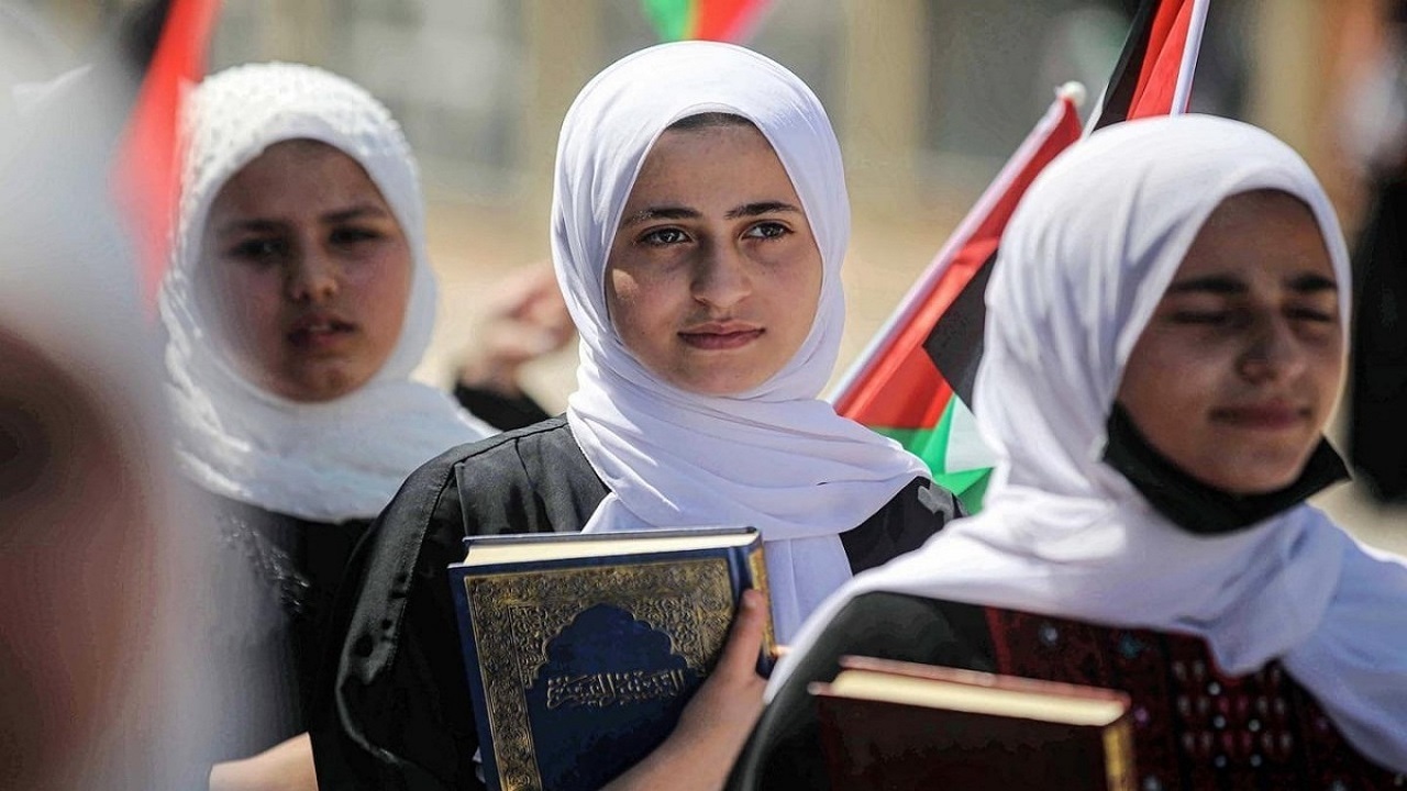 زنان آواره فلسطینی حافظ قرآن شدند + فیلم