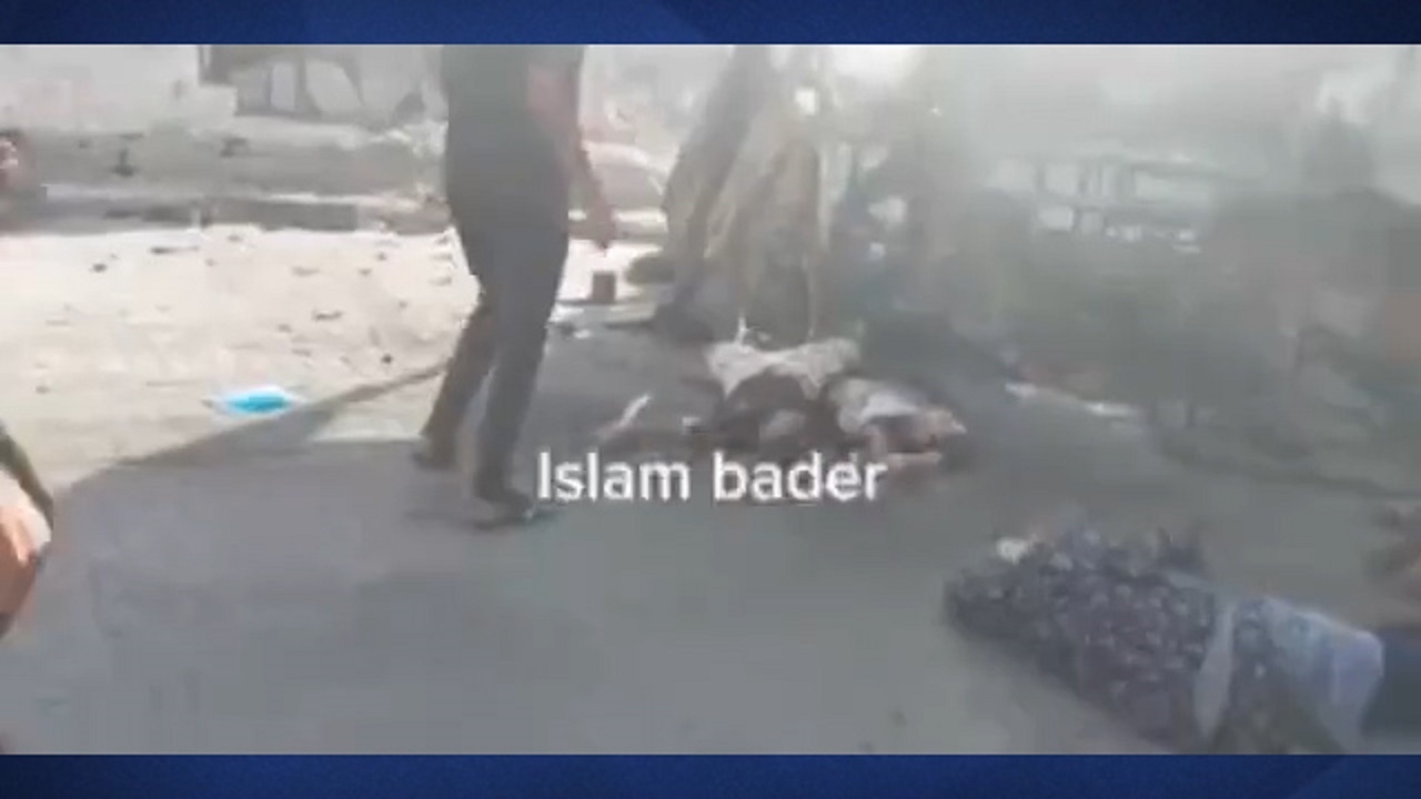 صهیونیست‌ها فلسطینیان را در صف نان به شهادت رساندند + فیلم