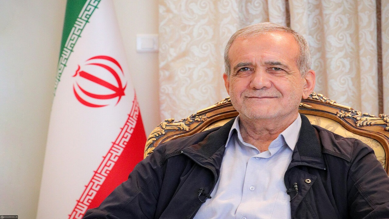 اجازه نمی‌دهیم اقشار آسیب‌پذیر زیر چرخ توسعه له شوند/ نگاه سیاسی به کسی نداریم