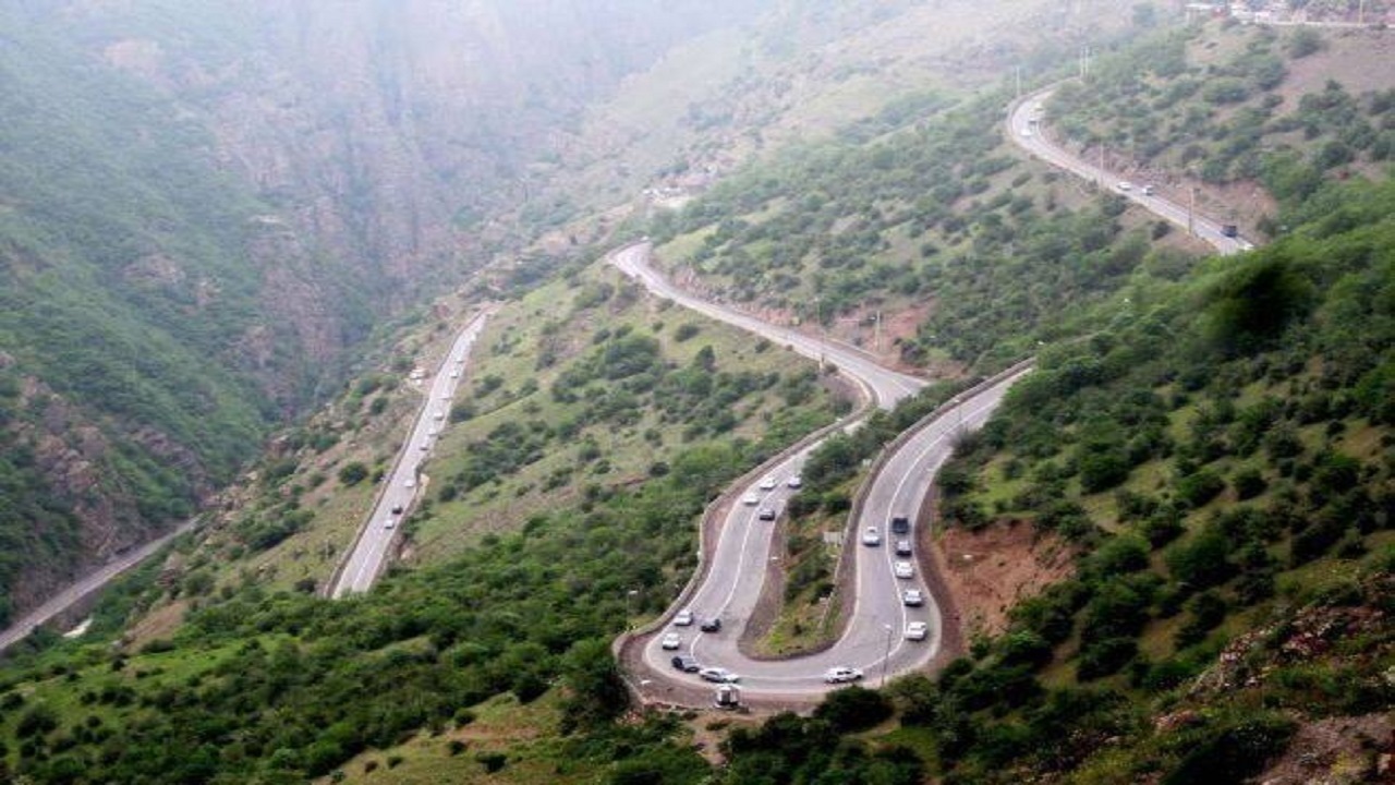 تردد خودروها در محور کندوان به حالت عادی برگشت