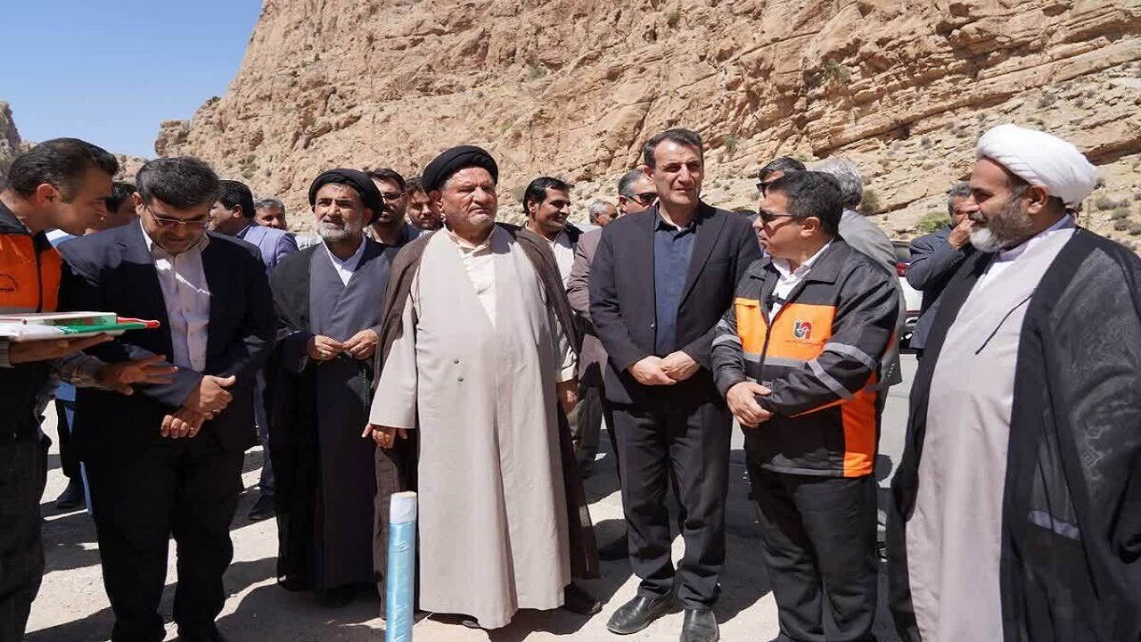 کلنگ‌زنی و افتتاح ۱۸۰ طرح در شهرستان کهگیلویه
