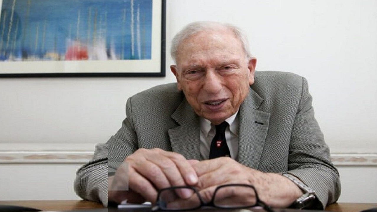 محمود مصدق که بود؟