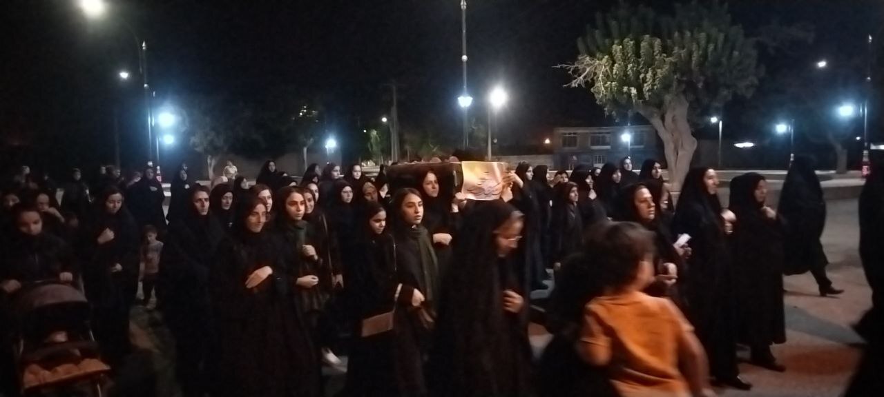 اجتماع زنان انابدی در مراسم تشییع امام رضا(ع)