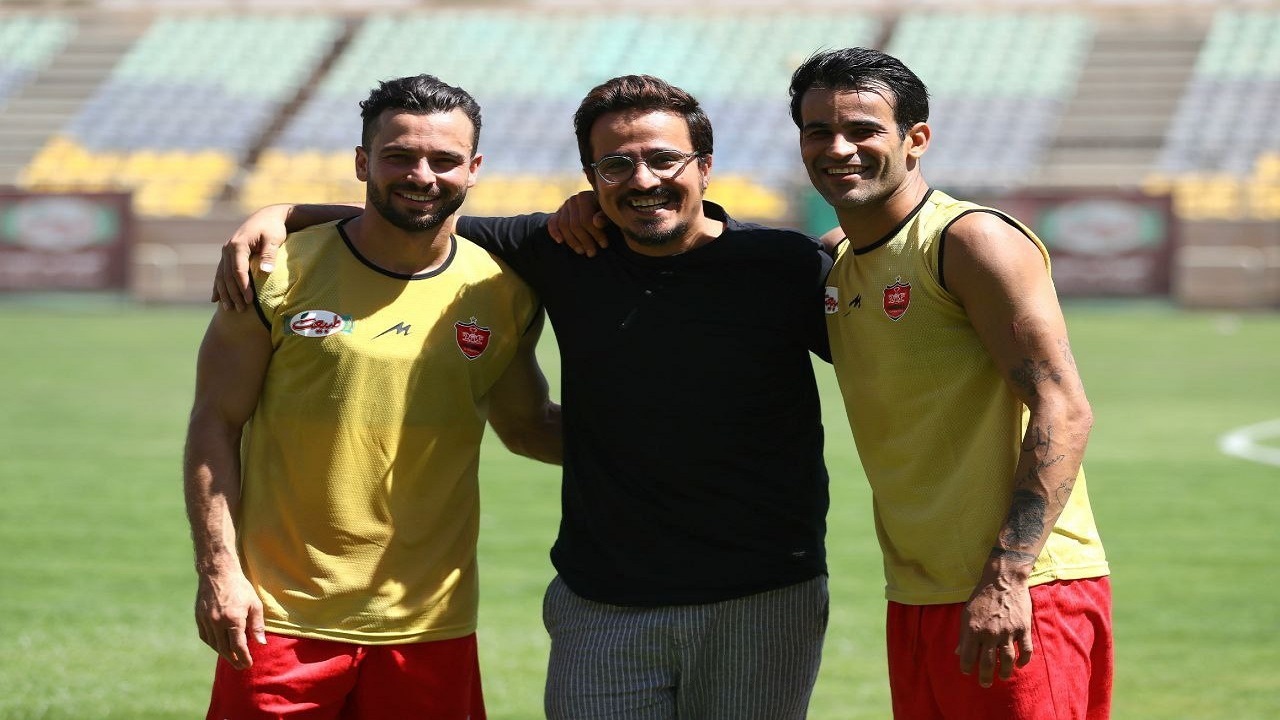 بازیگر هوادار پرسپولیس میهمان ویژه تمرینات سرخپوشان
