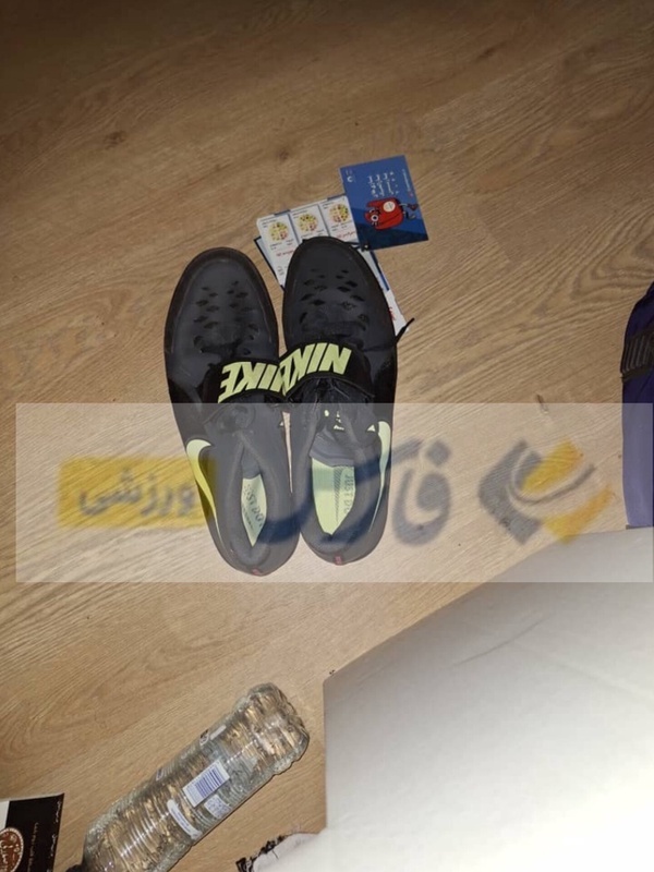 کفشهای پاره قهرمان پارالمپیک کفشهای پاره قهرمان پارالمپیک