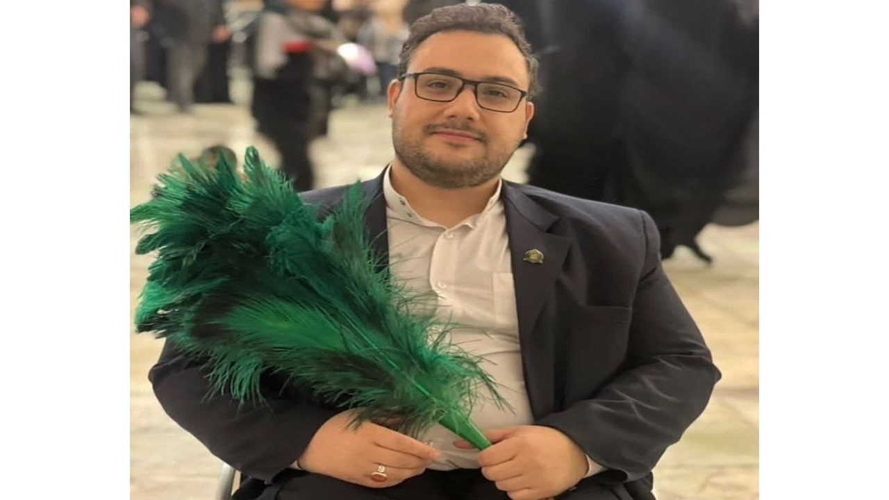 روح الله رستمی خادم افتخاری حرم حضرت معصومه(س)است