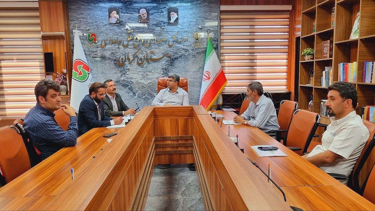 پیشرفت ۷۰ درصدی ۴ کیلومتر نخست پروژه محور شهداد به نهبندان