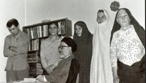آیت&zwnj;الله طالقانی و اعضای خانواده