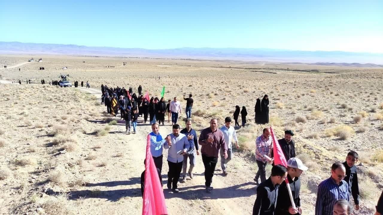 برگزاری راهپیمایی جاماندگان اربعین در بخش میاندشت شهرستان درمیان + تصاویر