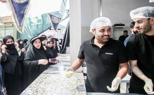 خادمی جمعی از هنرمندان کشوری در موکب آستان مقدس بانوی کرامت+تصاویر خادمی جمعی از هنرمندان کشوری در موکب آستان مقدس بانوی کرامت+تصاویر