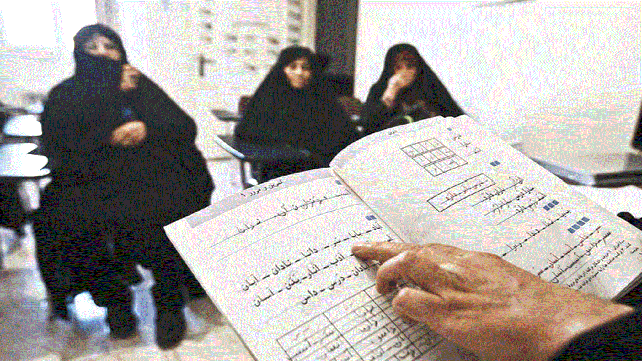 ۹۲ درصد جمعیت استان باسواد هستند