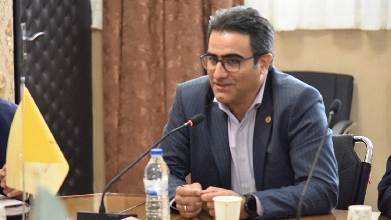 مدیر بازرگانی پست