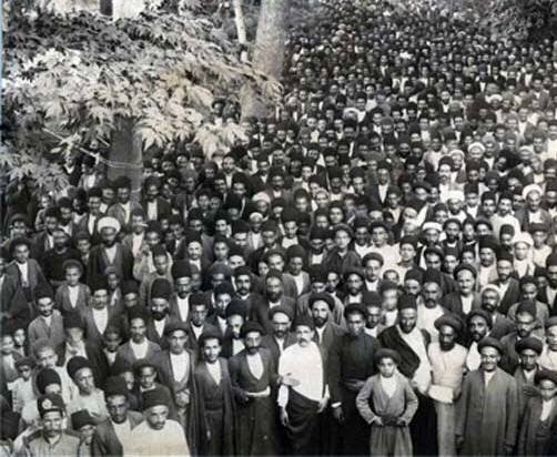 طلاب متحصن در سفارت انگلستان ۱۳۰۶