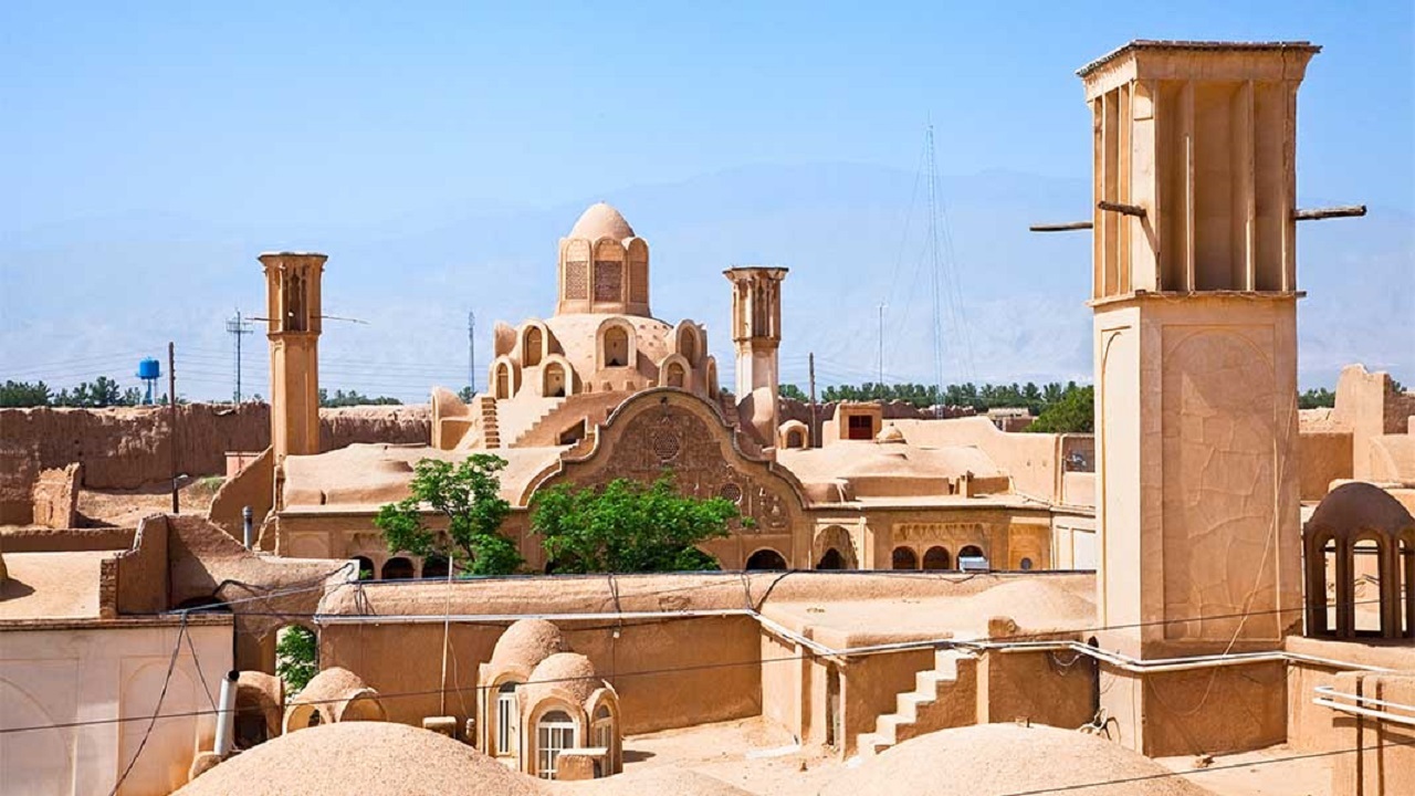 ۲۰۰ هزار گردشگر در کاشان اقامت کردند
