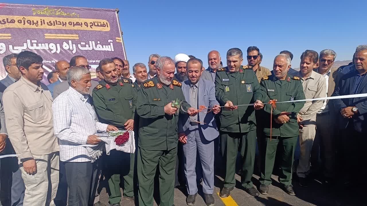 بهره برداری از ۱۰ کیلومتر راه روستایی در شهرستان فردوس