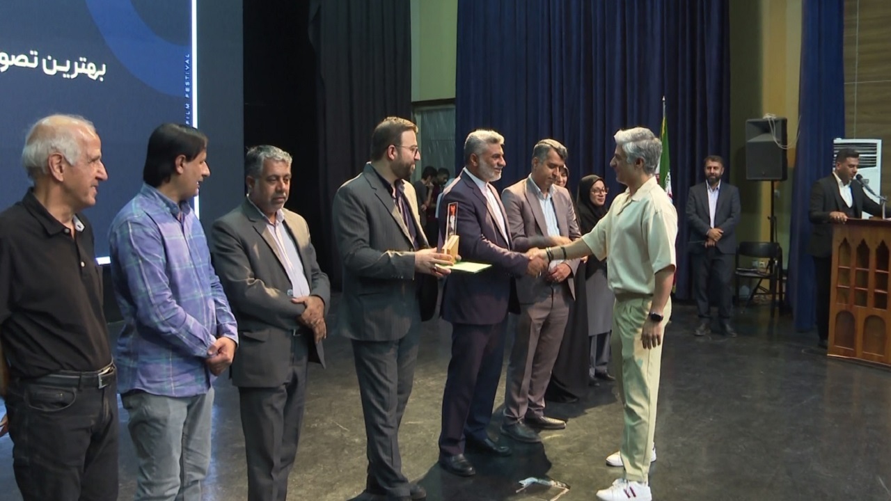 معرفی برگزیدگان جشنواره فیلم اردیبهشت در بندرعباس