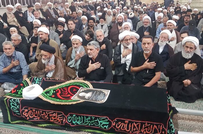 پیکر آیت&zwnj;الله محفوظی در قم به خاک سپرده شد