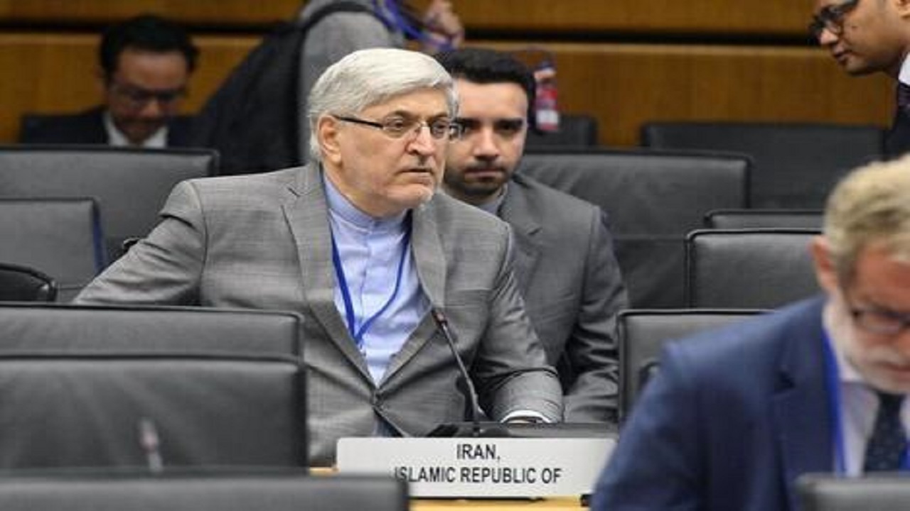 در مورد وجود ذرات اورانیوم در دو مکان ادعایی هیچ دلیل فنی نیافتیم
