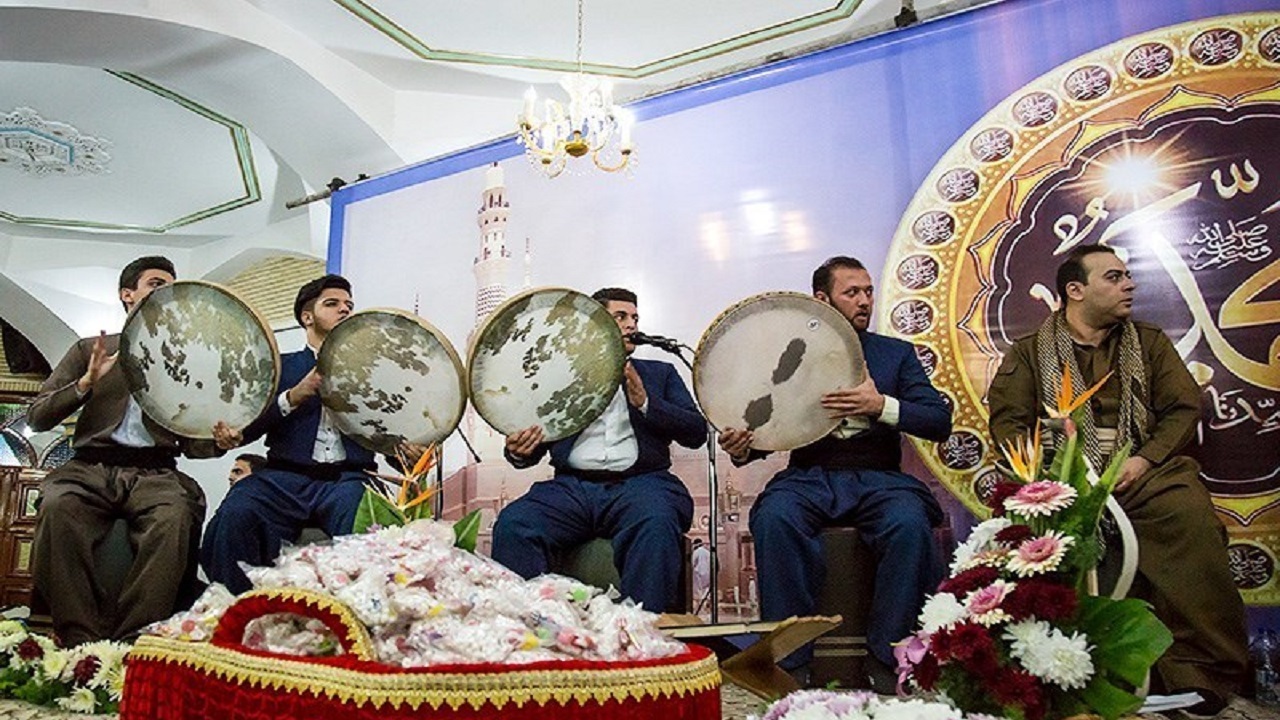 بزرگترین مولودی خوانی کشور فردا در سنندج برگزار می شود