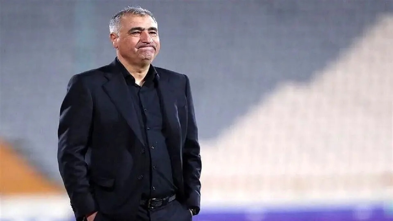 خطیر با استعفای سرمربی قرمز‌ها مخالفت کرد