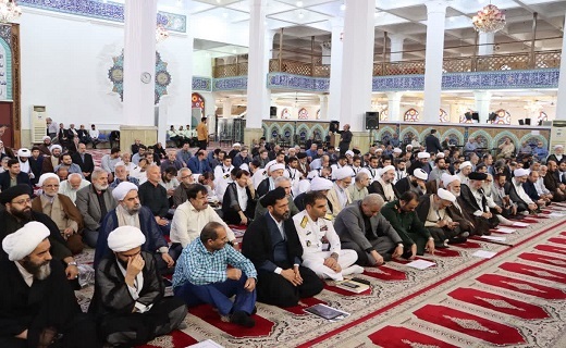مراسم یادبود آیت الله عباس محفوظی در مصلای رشت مراسم یادبود آیت الله عباس محفوظی در مصلای رشت