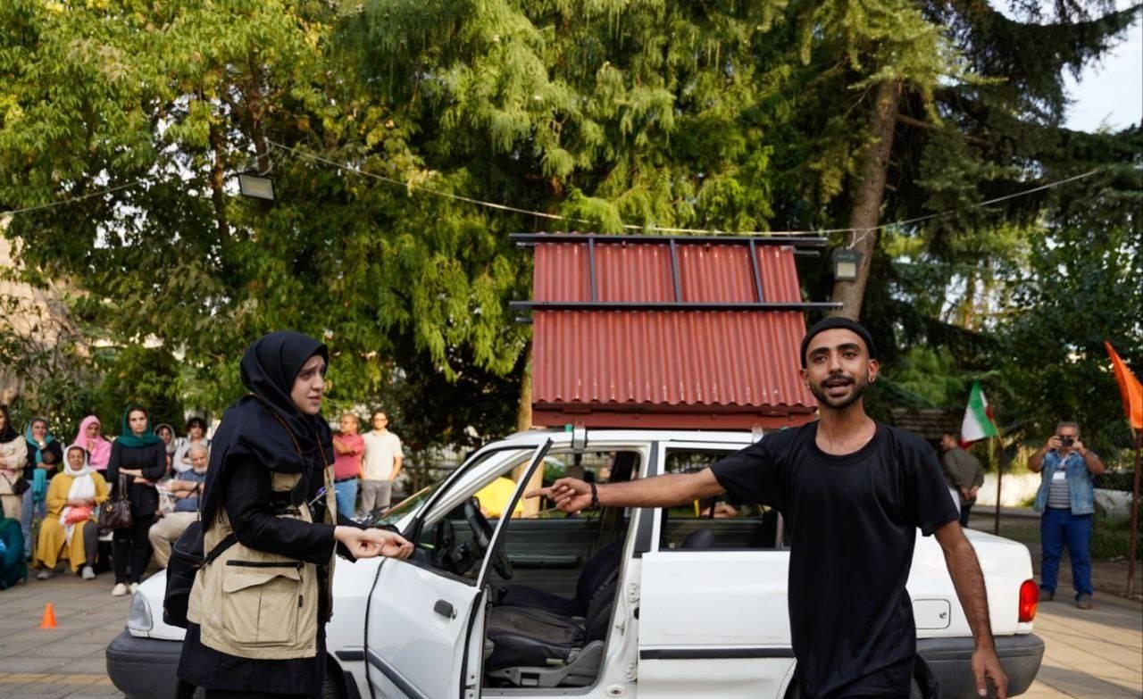 نمایش در خیابان