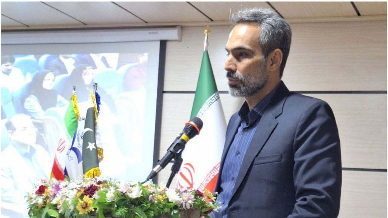 سیستان و بلوچستان نماد و پرچم دار وحدت در جهان اسلام است